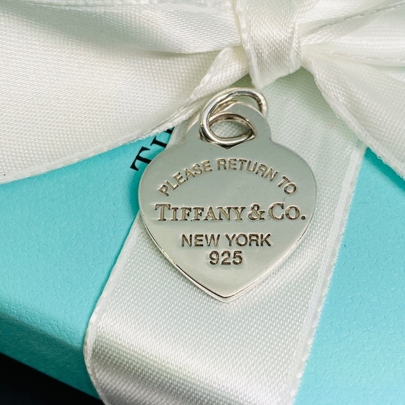 Tiffany & co return to Tiffany turquoise enamel heart “authentication” 925 - Picture 1 of 4